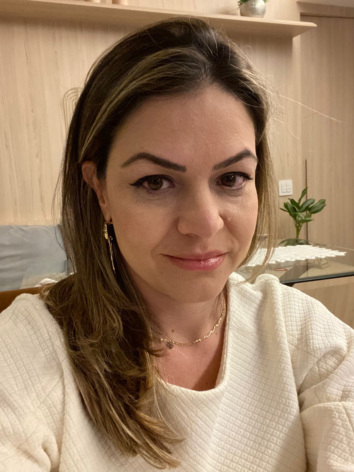 Larissa Eleutério Advogada